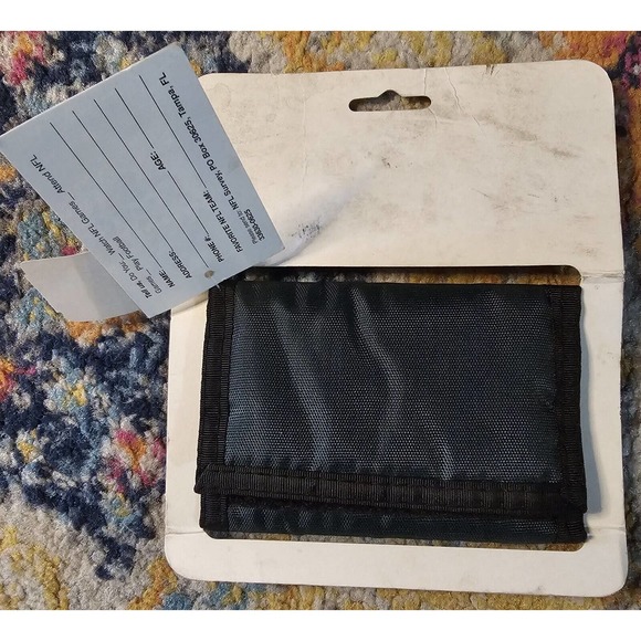 Green Bay Packers Game Day Nylon Trifold Wallet NEW OLD STOCK - Picture 2 of 2